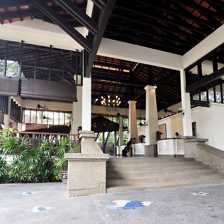 Hotel Avillion Port Dickson Extérieur photo The lobby of the hotel