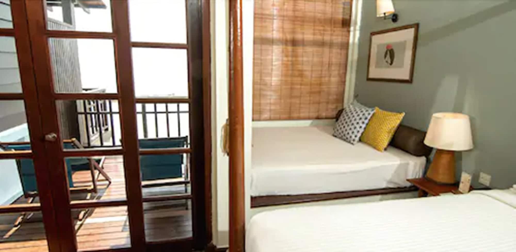 Hotel Avillion Port Dickson Extérieur photo A room at the hotel