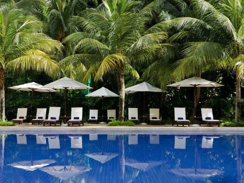 Hotel Avillion Port Dickson Extérieur photo The pool at the hotel