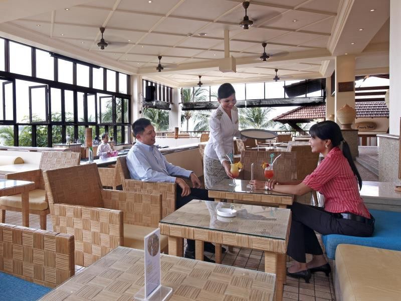 Hotel Avillion Port Dickson Extérieur photo A restaurant in a hotel